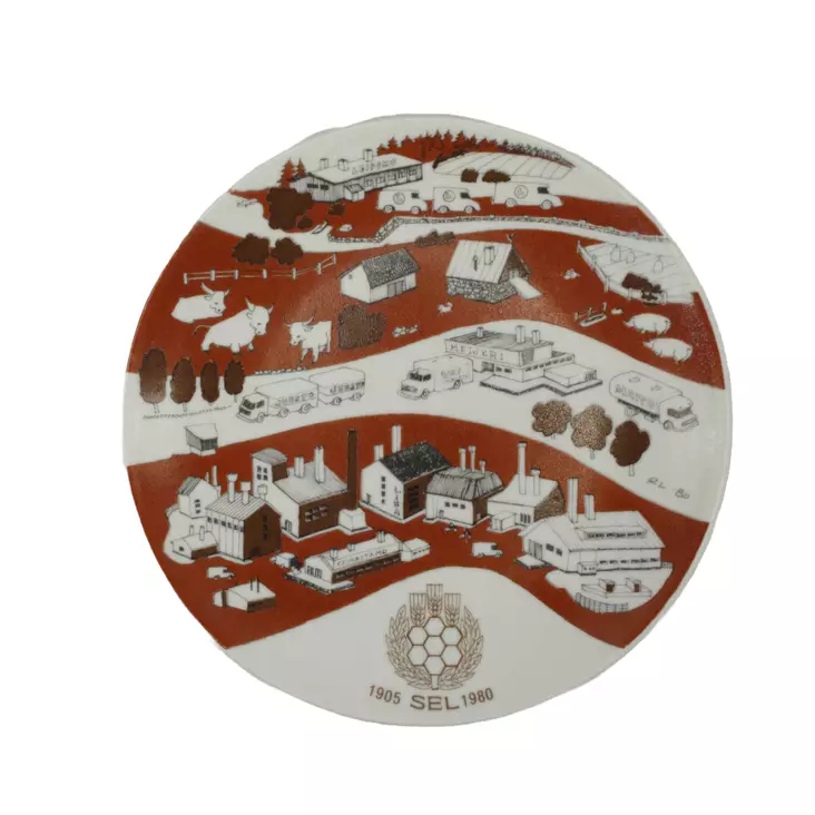 A00000450-20250716053143361.jpeg - Käytetyt Seinälautaset - A00000450 - 1