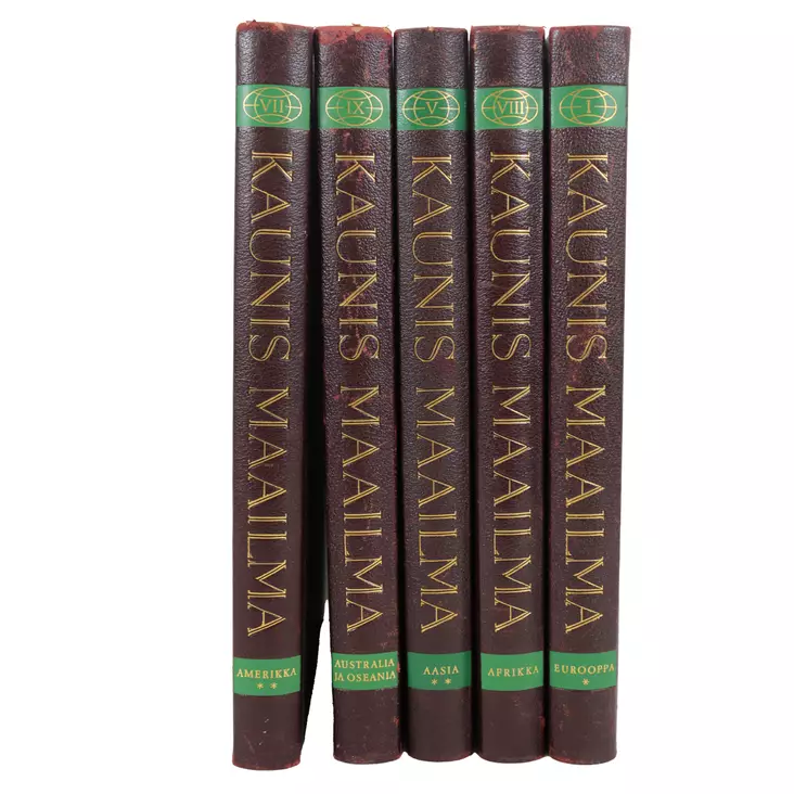 25092025_IMG_0246.jpg - Tietokirjat ja oppaat - A00002741 - 1