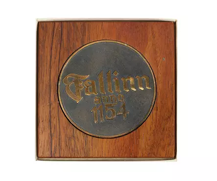 tallinnan_kaupungin_muistomitali_kuva1.jpg - Käytetyt Koriste-esineet - A00000642 - 1