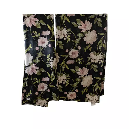 A00004443-20260410073004277.jpg - Käytetyt Verhot ja kapat - A00004443 - 1