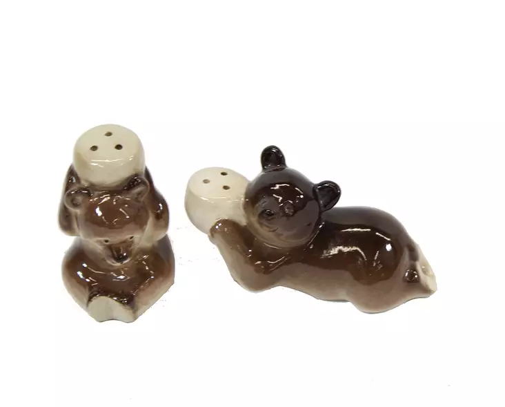 karhut_suolapippuri_sirottimet_kuva1.jpg - Käytetyt Tarjoiluastiat - A00000463 - 1