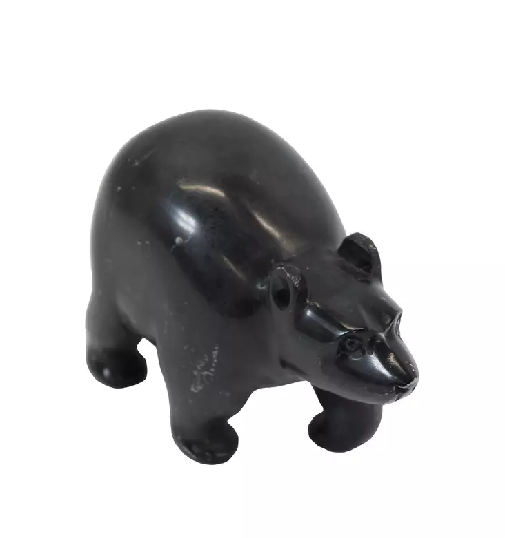 mustakarhu_figuuri_kuva1.jpg - Käytetyt Koriste-esineet - A00000653 - 1