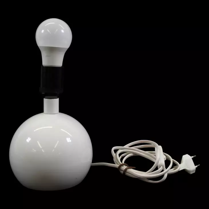 Kerlux_Mantta_Made_in_Finland_valkoinen_poytavalaisin.jpeg - Käytetyt Pöytävalaisimet - A00000704 - 1