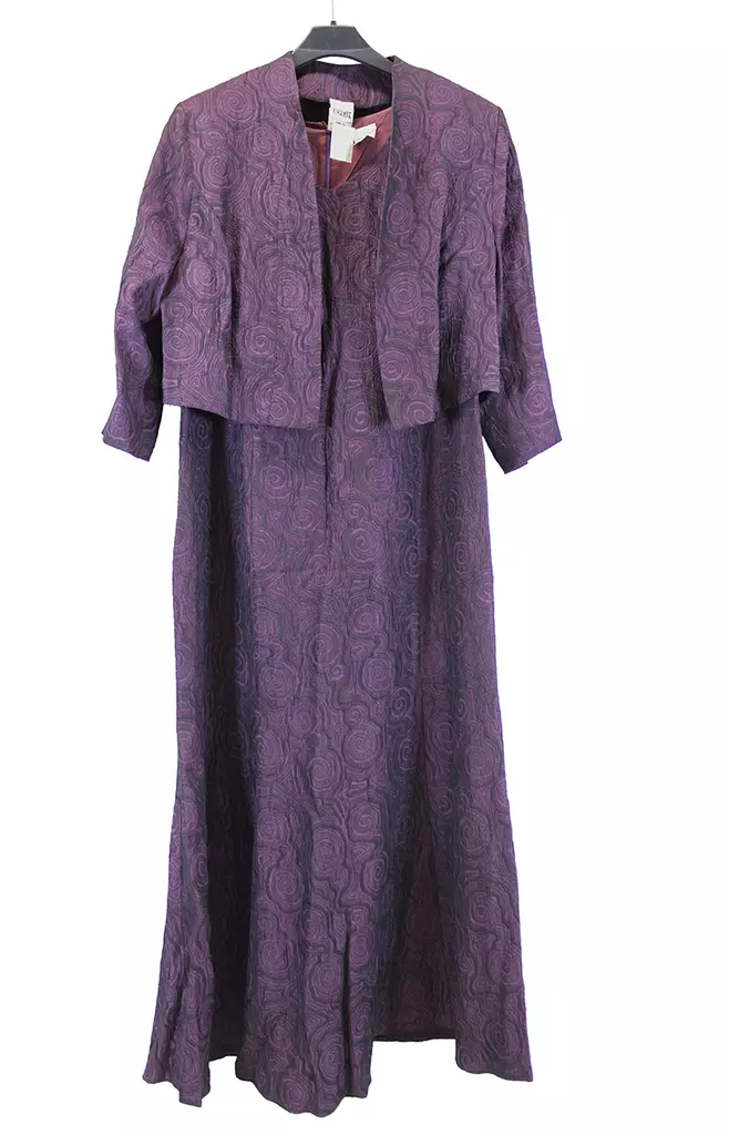 Violettimekko_pikkutakki.jpg - Käytetyt Naisten mekot ja hameet - A00001005 - 1