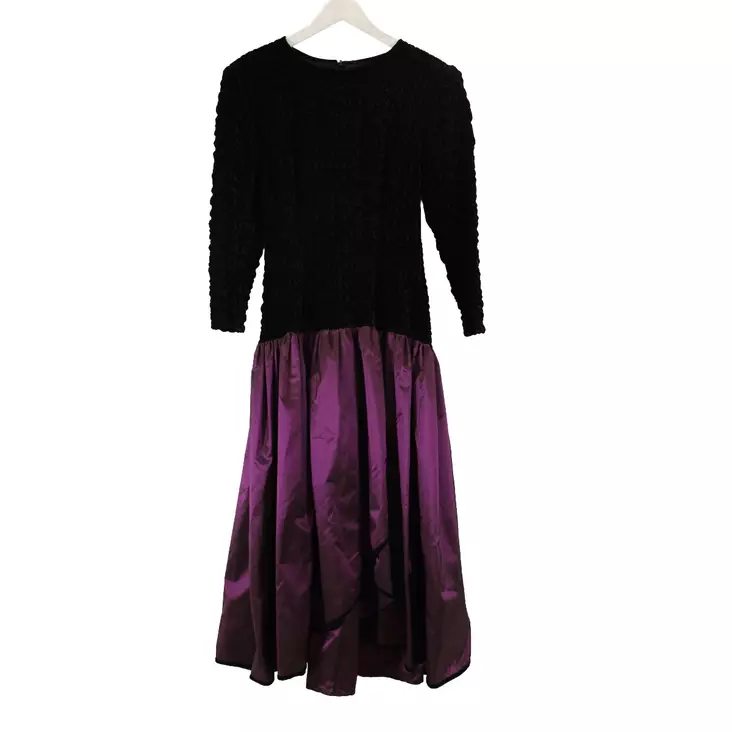 IMG_0126_126.jpeg - Käytetyt Naisten mekot ja hameet - A00002455 - 1