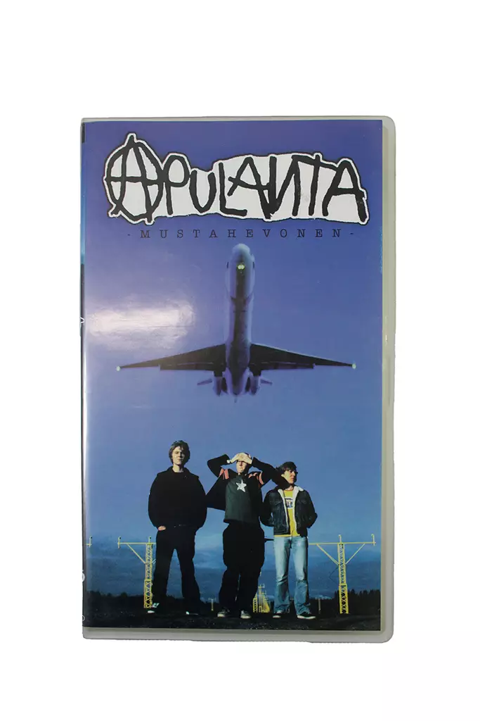 APULANTA_Musta_hevonen_VHS.jpg - Käytetyt VHS-kasetit - A00000195 - 1