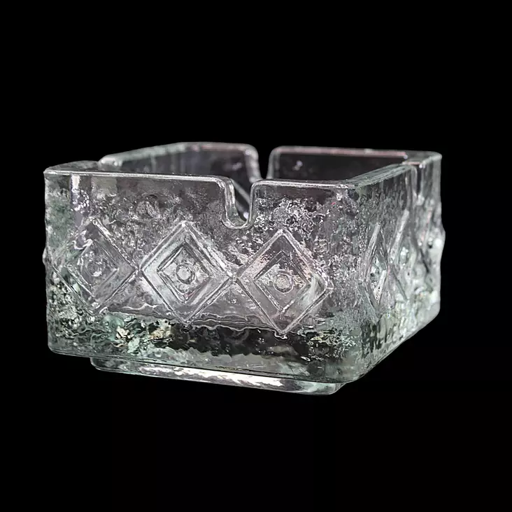 IMG_0205_205.jpeg - Käytetyt Lautaset ja kulhot - A00002545 - 1