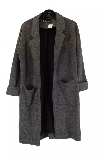 A00001656-20250814082306728.jpg - Käytetyt Naisten takit ja jakut - A00001656 - 1