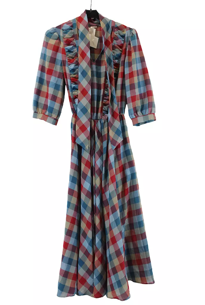 tiina_kesamekko_kuva1.jpg - Käytetyt Naisten mekot ja hameet - A00001666 - 1