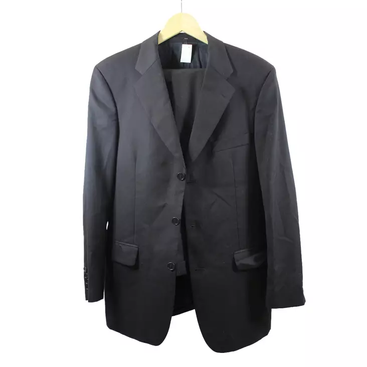 A00002276-20250904095346804.jpeg - Käytetyt Miesten takit ja jakut - A00002276 - 1