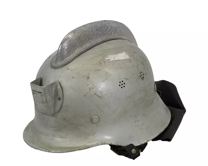 Palokypärä.jpg - Käytetyt Päähineet - A00000217 - 1