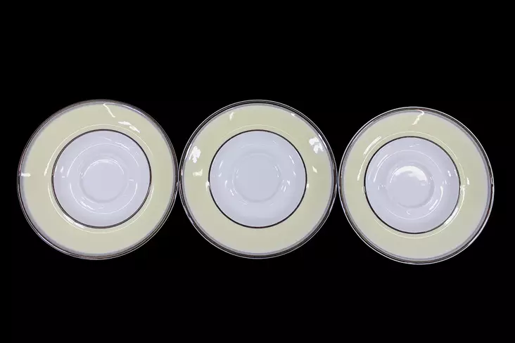 arabia_kahvikupinaluslautaset_kuva1.jpg - Käytetyt Lautaset ja kulhot - A00000437 - 1