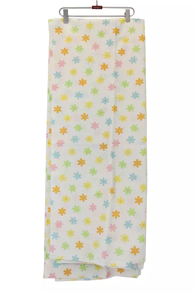 finlayson_kukkapussilakanat.jpg - Käytetyt Verhot ja kapat - A00000797 - 1