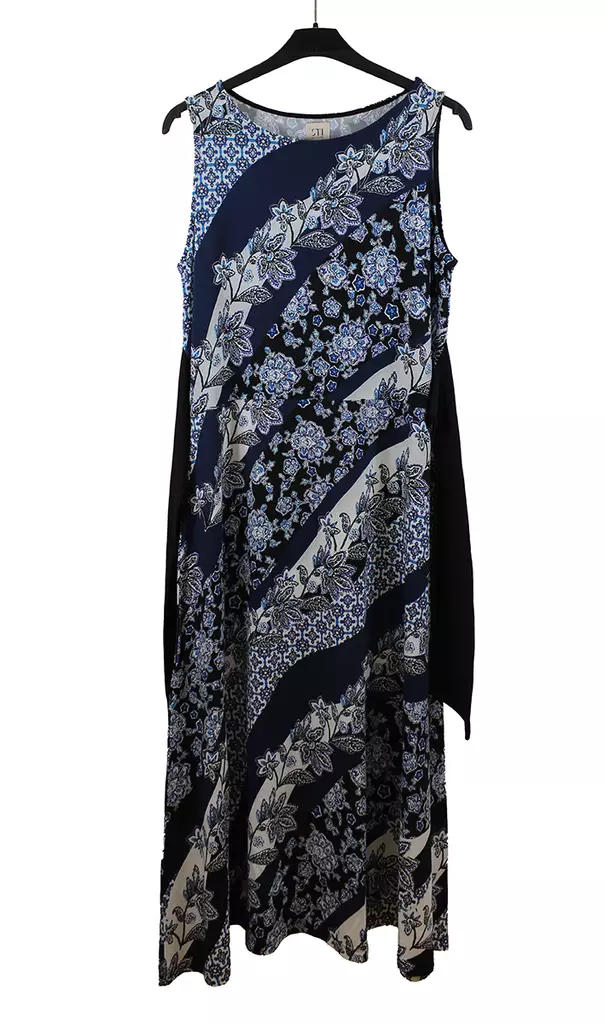 sti_luxury_of_comfort_mekko_kuva1.jpg - Käytetyt Naisten mekot ja hameet - A00001618 - 1