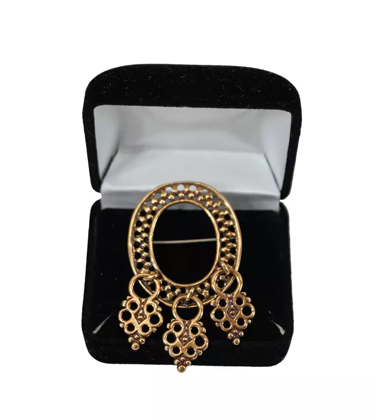 kalevalakoru_rintakoru.jpg - Käytetyt Korut - A00001758 - 1