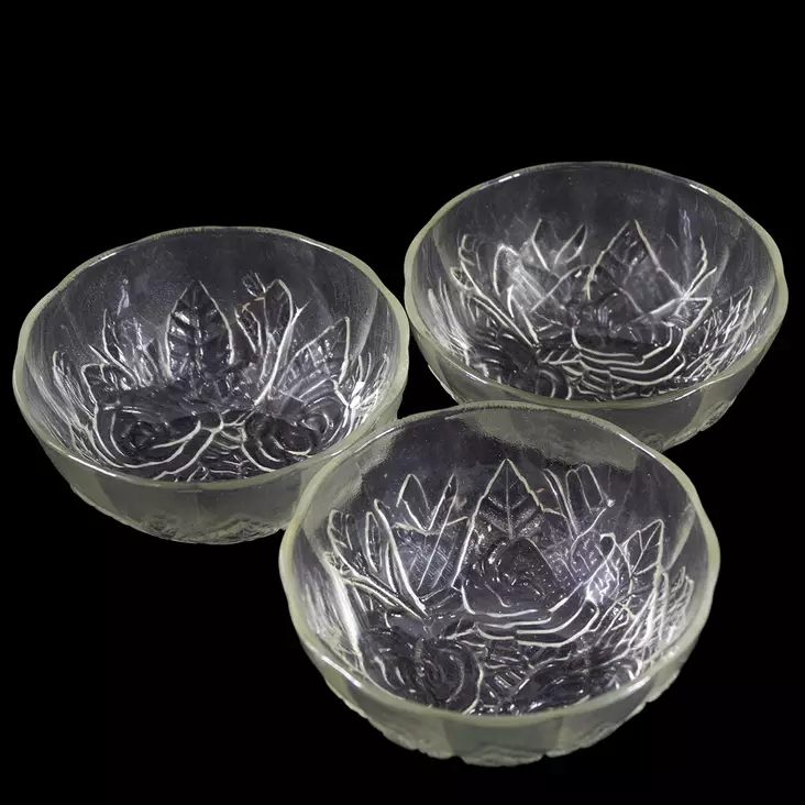 A00004528-20260417075058079.jpg - Käytetyt Lautaset ja kulhot - A00004528 - 1